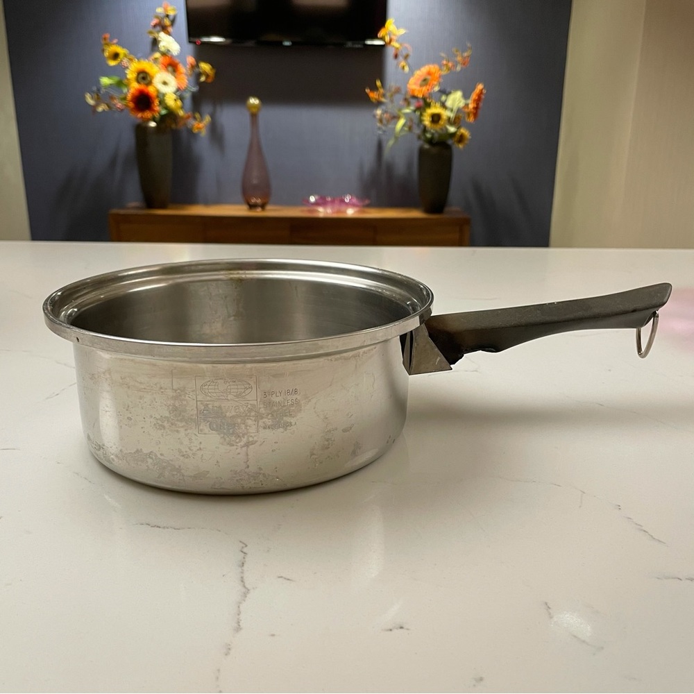Amway Queen 1.75 qt Sauce Pan Pot 18/8 Multi-Ply Stainless Steel No Lid USA